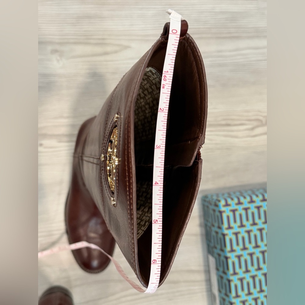 TORY BURCH Kiernan Almond Brown Galleon Leather Tall Logo Boots Size 7.5 EUC - Picture 13 of 17